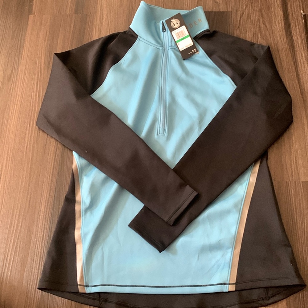 Under Armor Women’s fitted top